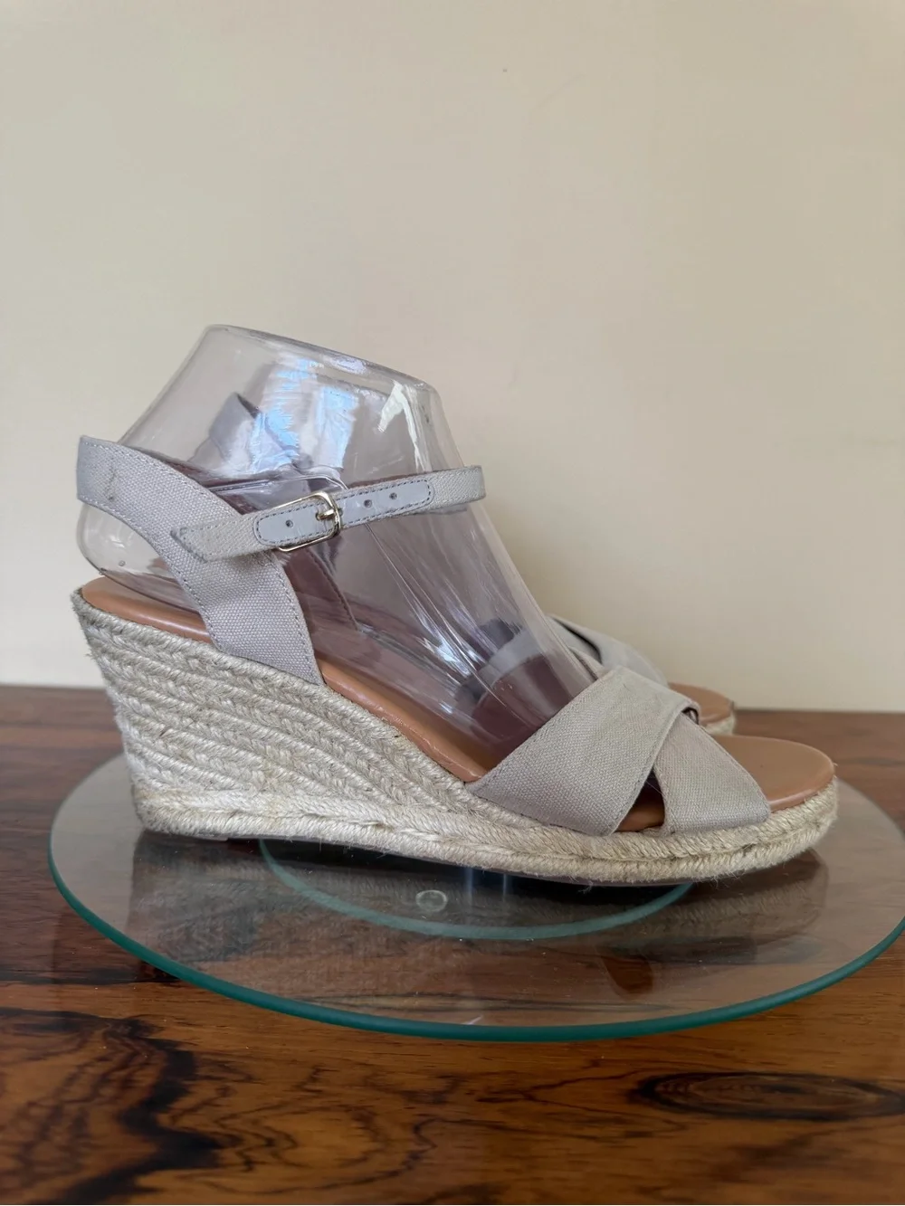 J. CREW Canvas Peep Toe Wedge Espadrille Shoes in size 8.5